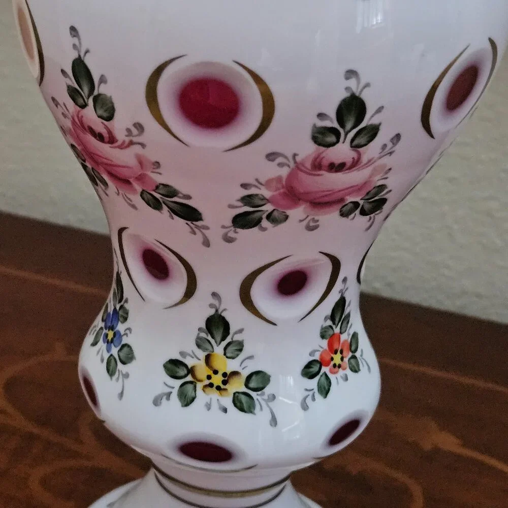 ANTIQUE VINTAGE BOHEMIAN CZECH MOSER FLOWER HAND PAINTED CUT TO CLEAR GLASS VASE